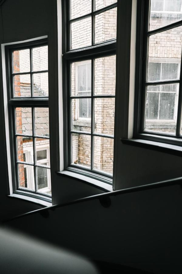 16 Queen Avenue Collection By Happy Days Liverpool Buitenkant foto