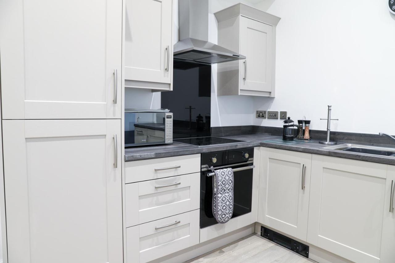 16 Queen Avenue Collection By Happy Days Liverpool Buitenkant foto