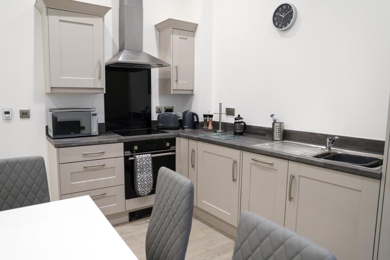 16 Queen Avenue Collection By Happy Days Liverpool Buitenkant foto