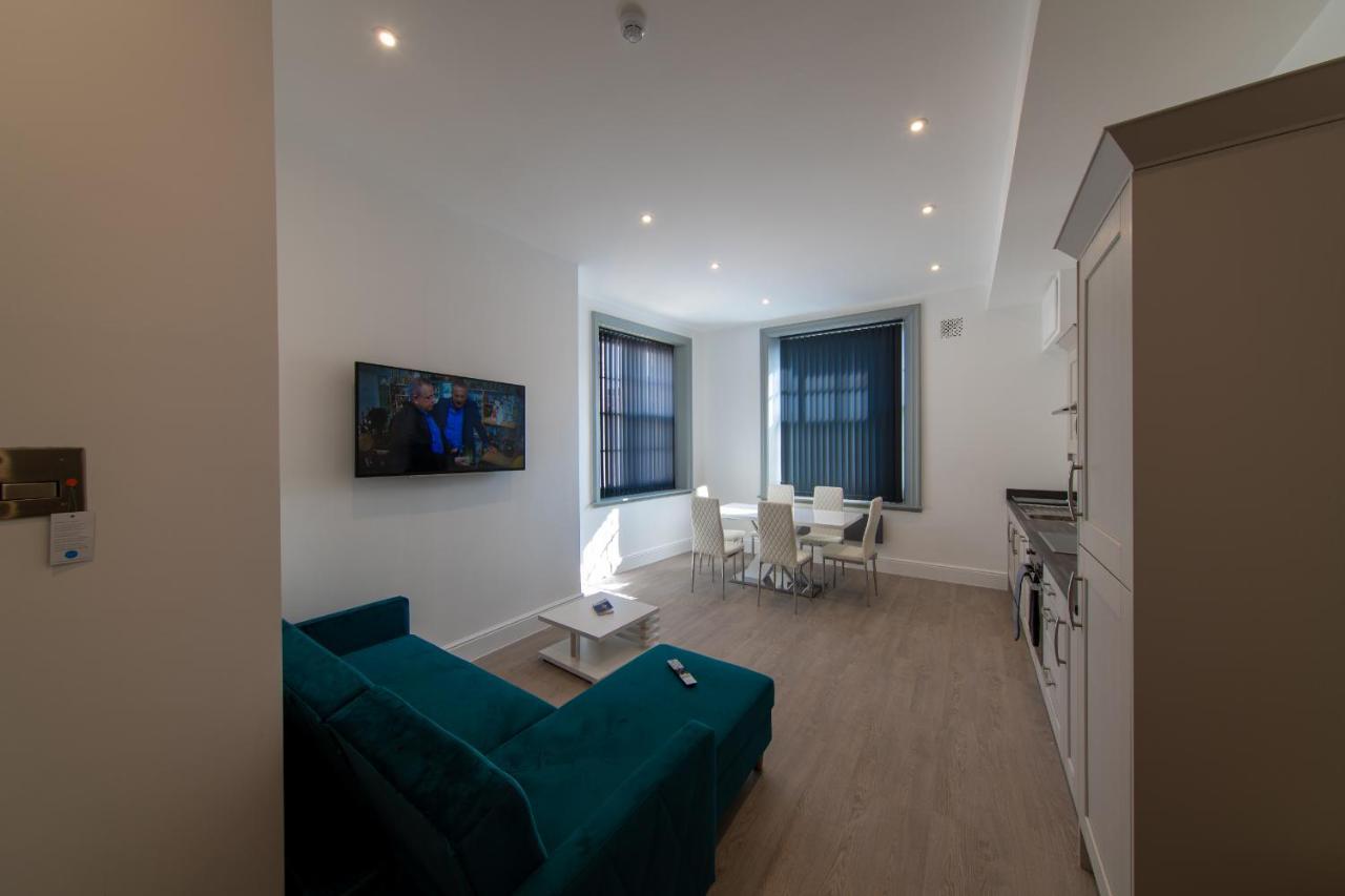 16 Queen Avenue Collection By Happy Days Liverpool Buitenkant foto