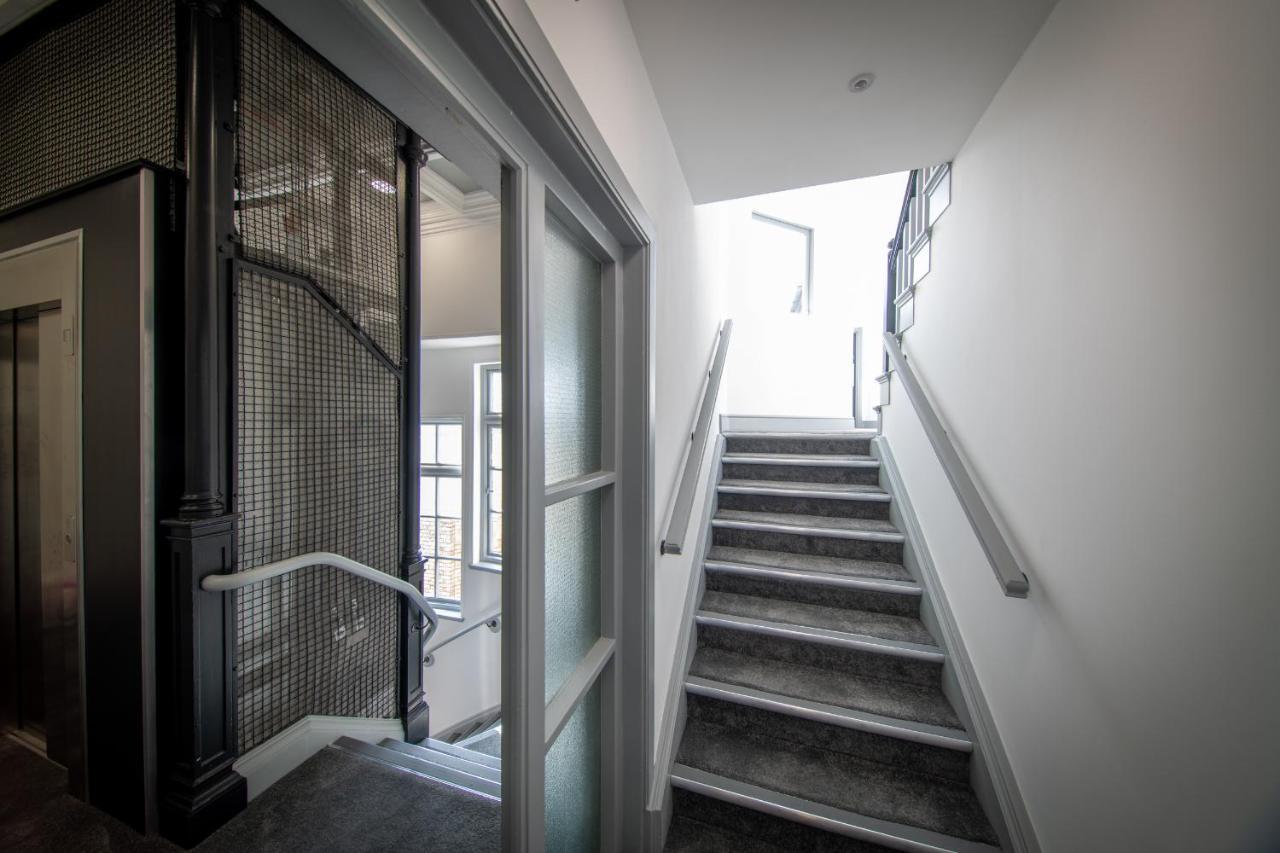 16 Queen Avenue Collection By Happy Days Liverpool Buitenkant foto