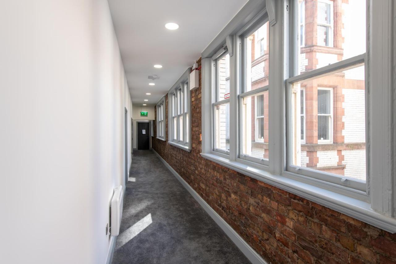 16 Queen Avenue Collection By Happy Days Liverpool Buitenkant foto